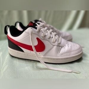 Nike Court Borough 2 (White University Red Shoes/Size 5Y)
